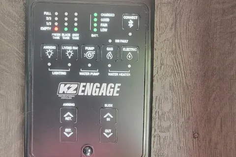 Victor's KZ Connect  C281bhse Travel Trailer