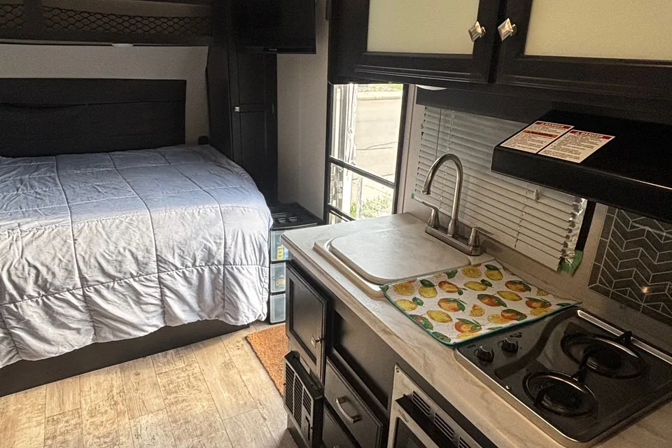 2019 Venture RV Sonic Lite SL169VUD Travel Trailer