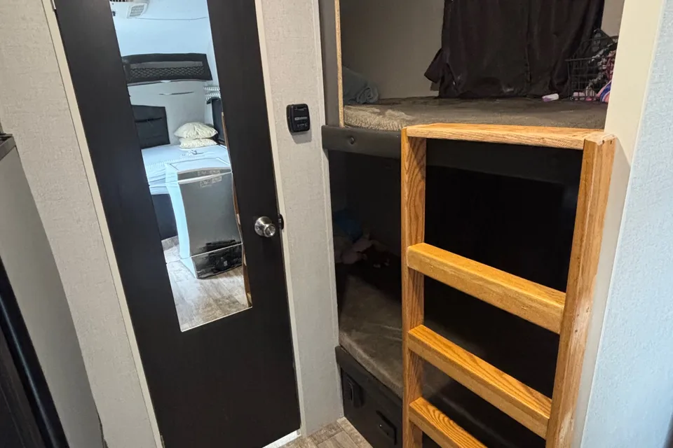 2019 Venture RV Sonic Lite SL169VUD Travel Trailer