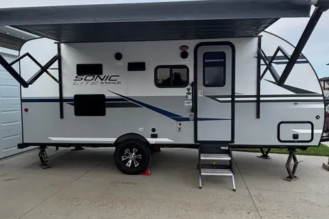 2019 Venture RV Sonic Lite SL169VUD Travel Trailer
