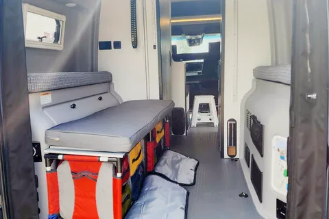 Duncan's Winnebago Revel 4x4 Class B