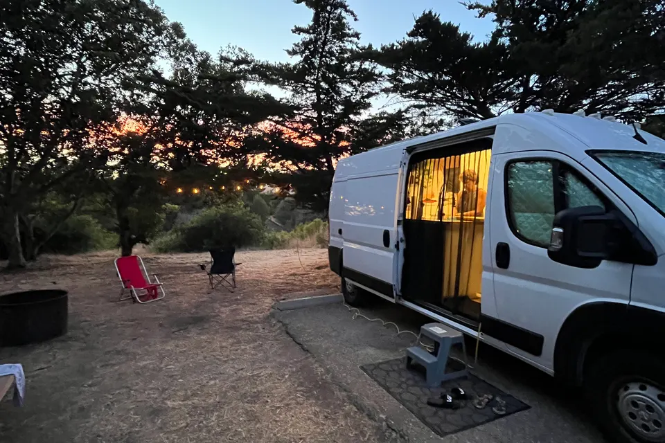 Serena – Cozy Luxury Campervan
