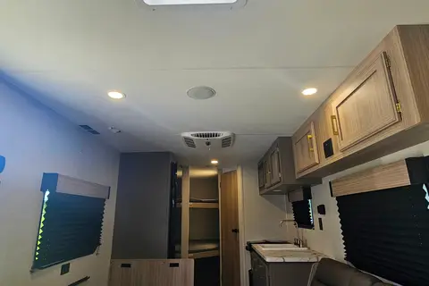 Blake 's KZ Sportsmen 240BH Travel Trailer