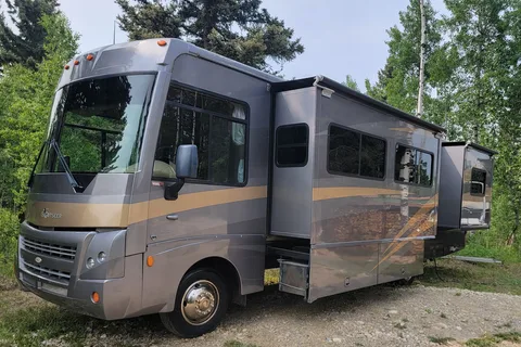 Reno's Winnebago Sightseer 31 Class A