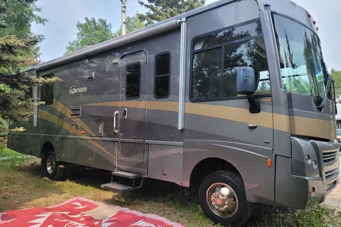 Reno's Winnebago Sightseer 31 Class A