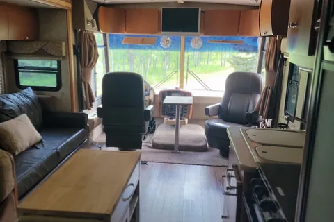 Reno's Winnebago Sightseer 31 Class A