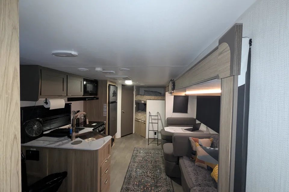 "cozy camper" Cruiser RV Avenir 27ft Travel Trail