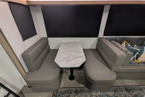 "cozy camper" Cruiser RV Avenir 27ft Travel Trail