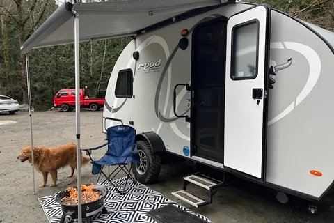 Easy Tow R-Pod for Couples & Families