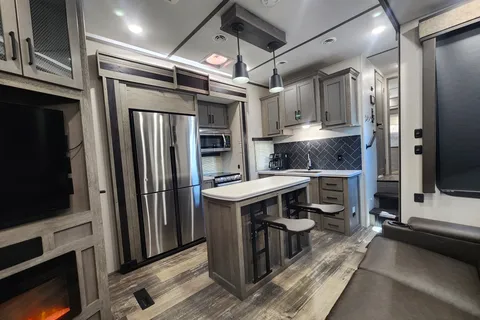 Your next Rv rentals Keystone 415 raptor