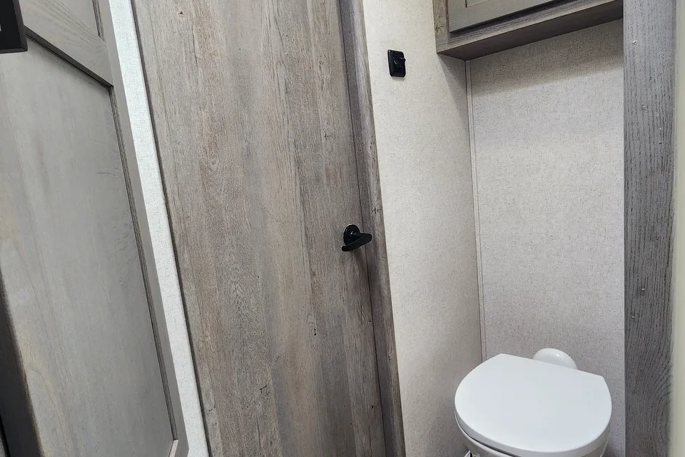 Your next Rv rentals Keystone 415 raptor