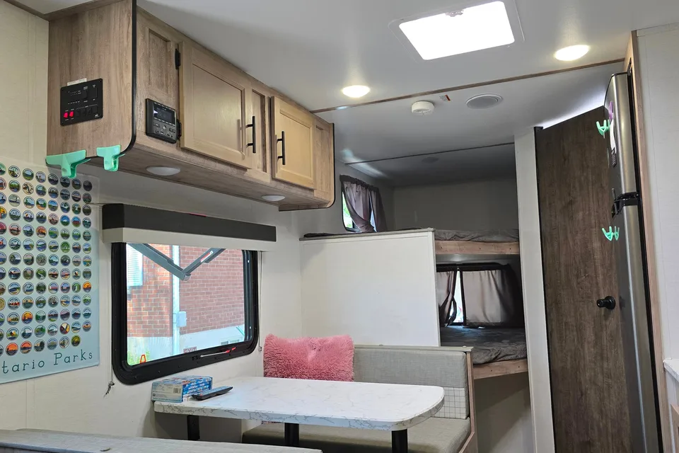 Andmel's Grand River 22MB Travel Trailer