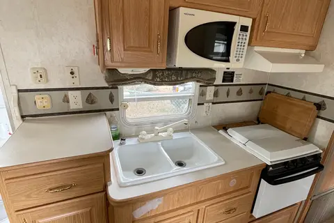 Road ranger Kit Travel Trailer