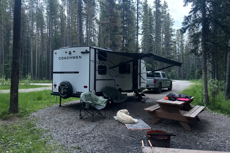CampBasha Coachmen Apex nano 186BH off grid Travel Trailer