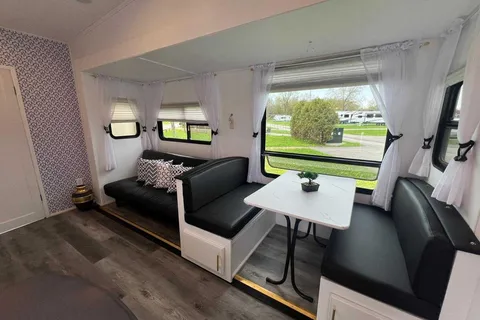 Sun Cliff View Retreat Sherkston Shores Luxury RV