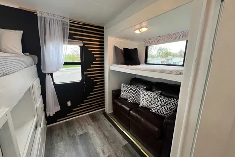 Sun Cliff View Retreat Sherkston Shores Luxury RV