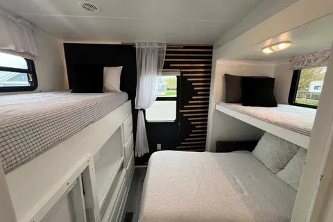 Sun Cliff View Retreat Sherkston Shores Luxury RV