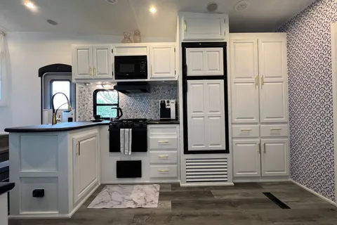 Sun Cliff View Retreat Sherkston Shores Luxury RV