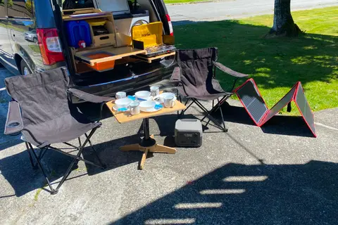 Lin’s campervan