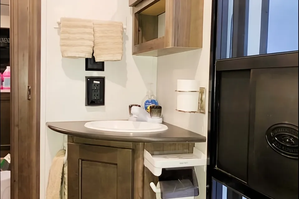 No addon fees for amenities!!!  Keystone Passport 2950BH GT Series Travel Trailer