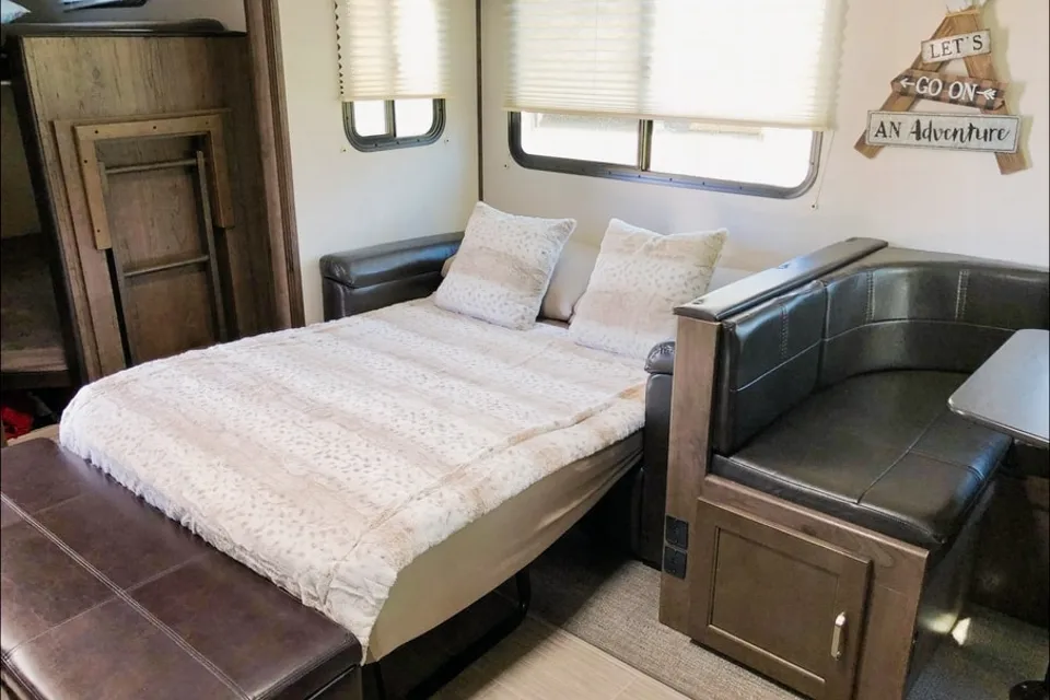 No addon fees for amenities!!!  Keystone Passport 2950BH GT Series Travel Trailer