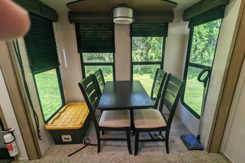 Stein’s Prime Time Sanibel Fifth Wheel