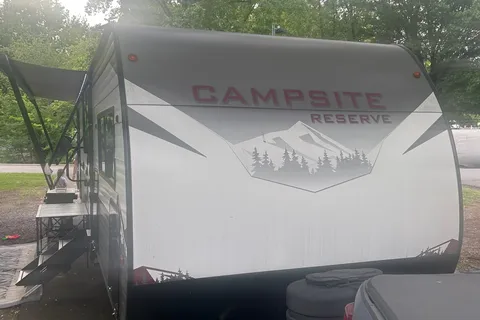 Christian's Forest River Campsite reserve Travel Trailer