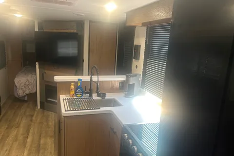 Christian's Forest River Campsite reserve Travel Trailer
