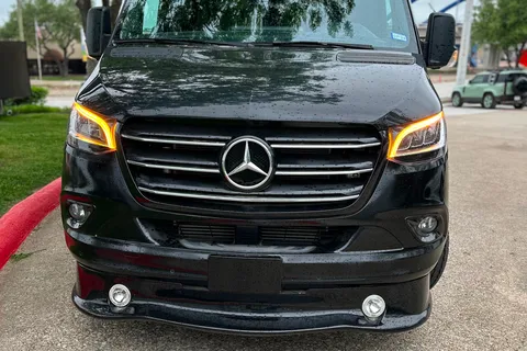 Ultimate Toys Mercedes-Benz Class B Class B