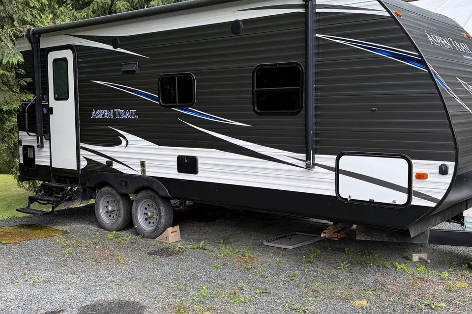 Adventure Delivered | Luxury Family Camper
