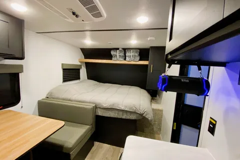 2022 Springdale RV Trailer Family & Couple Friendly