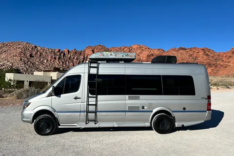 Silver Summit Mercedes Sprinter | 4x4 Winnebago