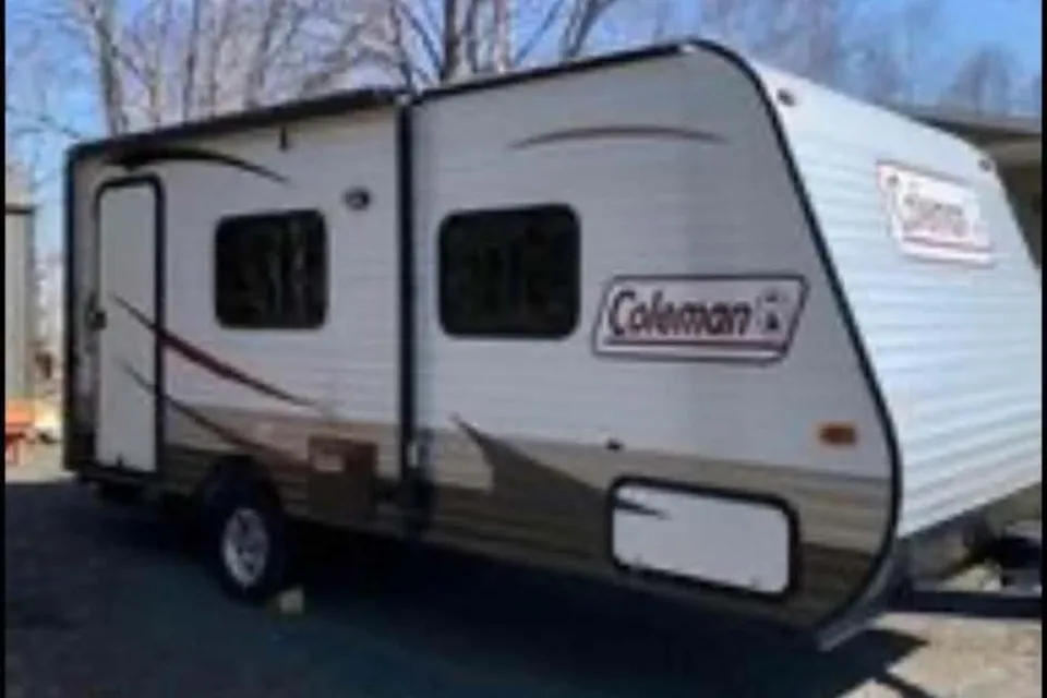 Stephane 's Coleman 16 pieds Travel Trailer