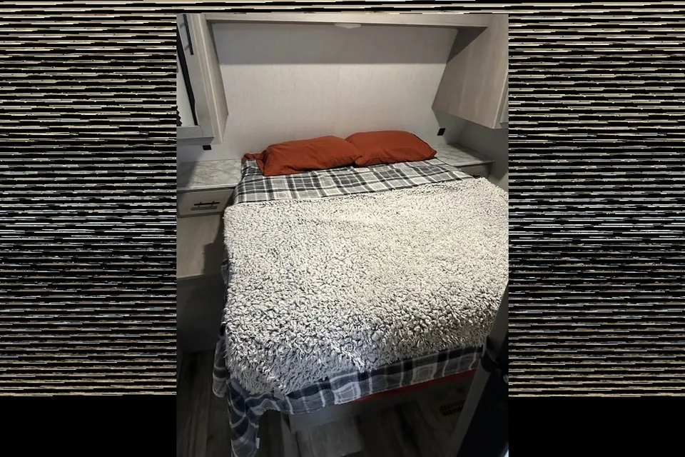 Raymond's cozy Coleman