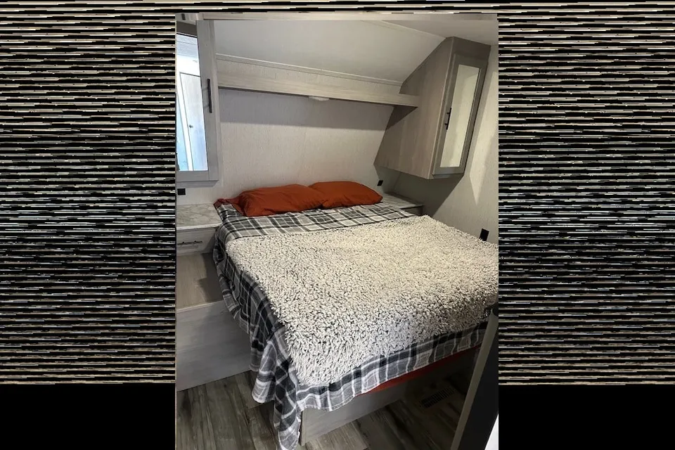 Raymond's cozy Coleman