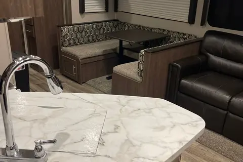 Making Memories Keystone Fifth wheel