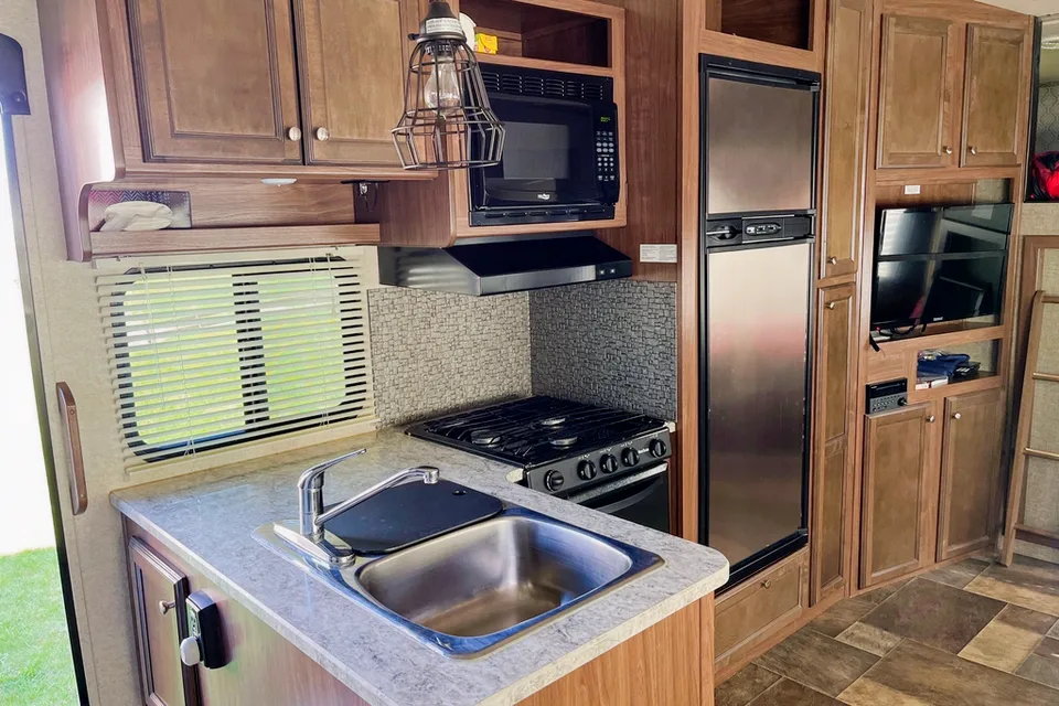 Heartland Prowler 295BH