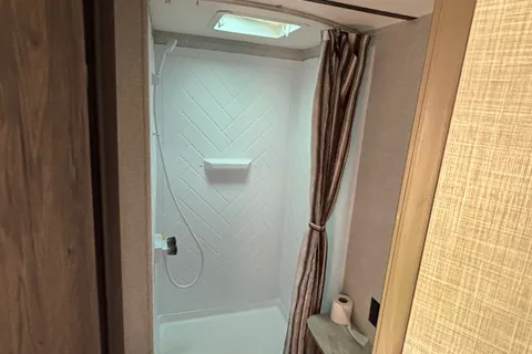 Nicole's zinger 298BH Travel Trailer