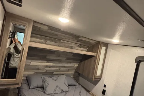 Nicole's zinger 298BH Travel Trailer