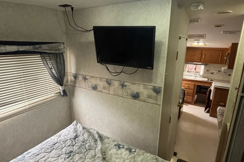 Fleetwood Prowler Fifth Wheel
