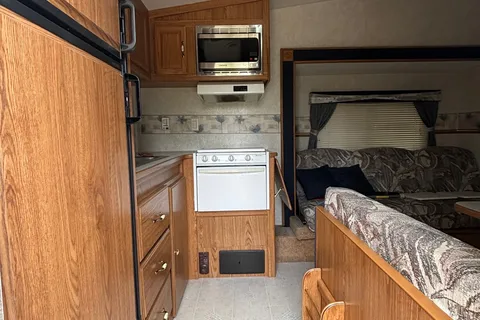 Fleetwood Prowler Fifth Wheel