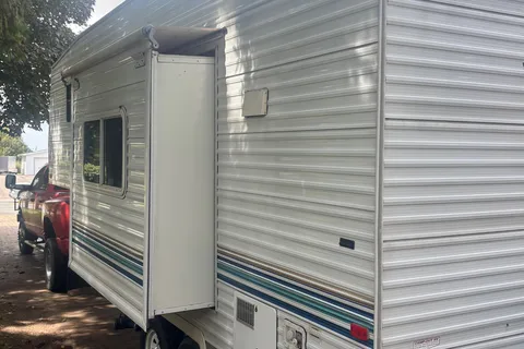 Fleetwood Prowler Fifth Wheel