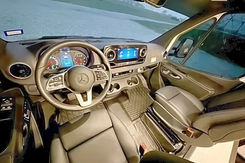 WiFi - Luxurious - Diesel - Great MPG (2)