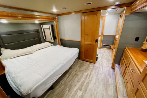 Charming, Peaceful & Unique Getaway