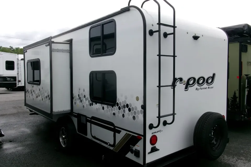 Fabiano's Forest River R POD 193 Travel Trailer
