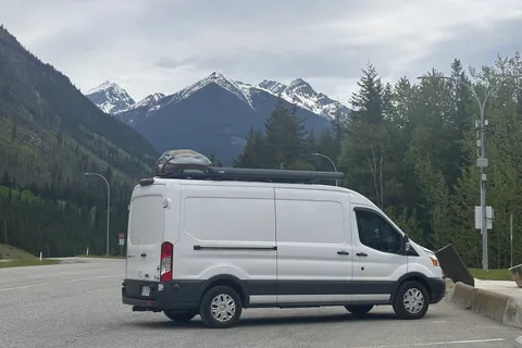 Frank's Ford Transit 250 Campervan