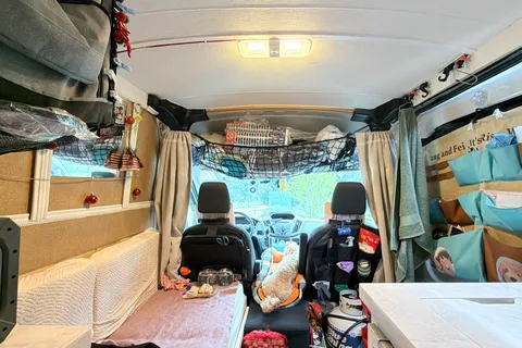 Frank's Ford Transit 250 Campervan
