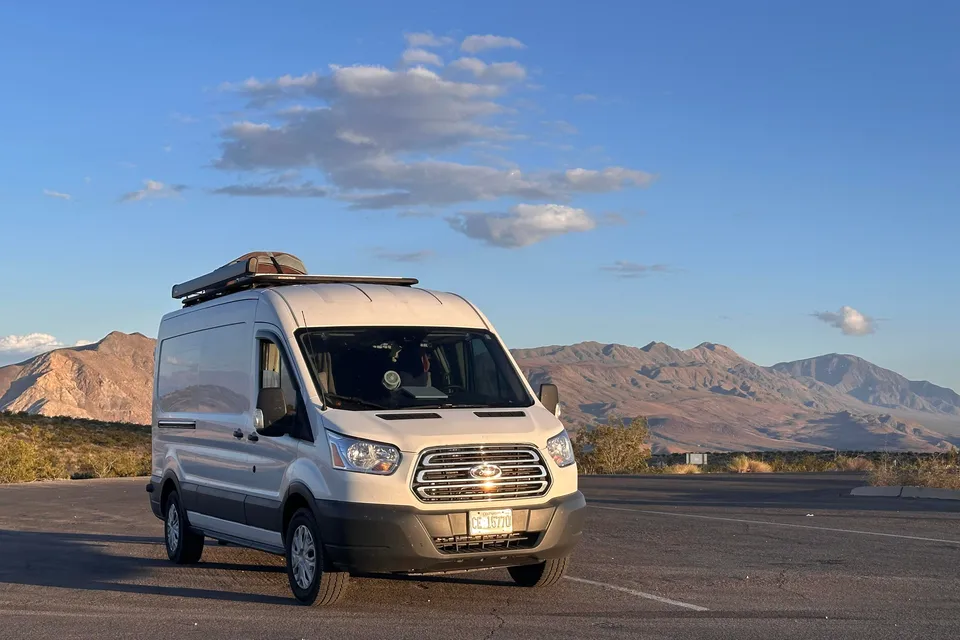 Frank's Ford Transit 250 Campervan