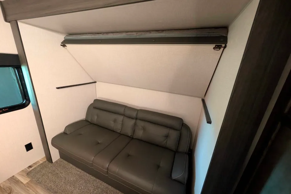 Joseph's Venture 332bvh Travel Trailer