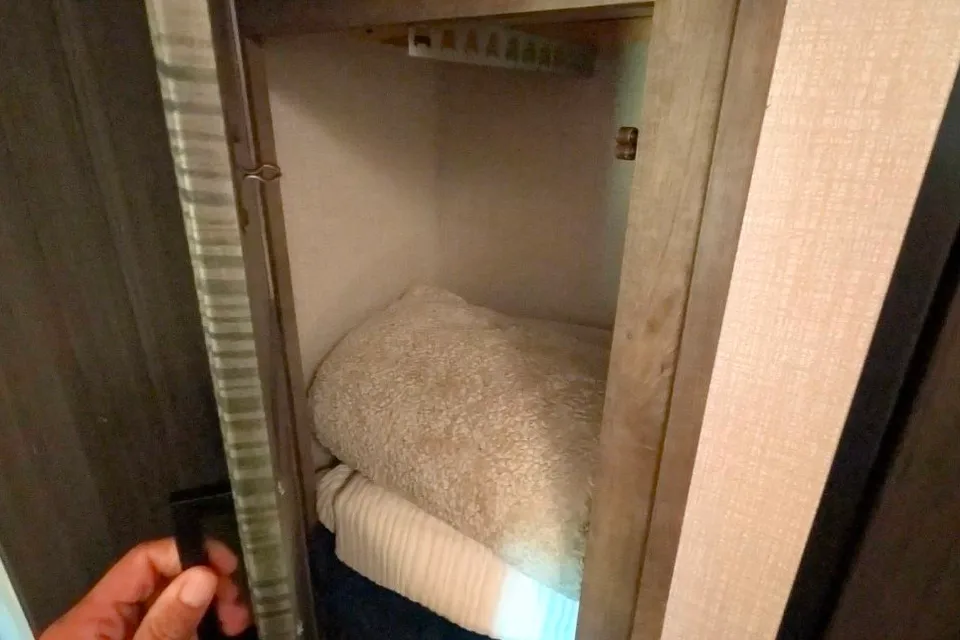 Joseph's Venture 332bvh Travel Trailer